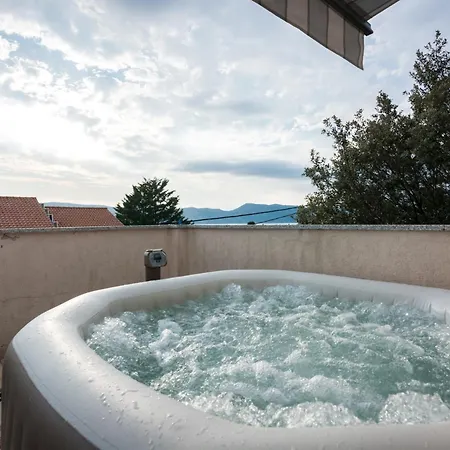 Ruzica Apartment *