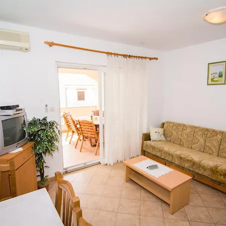 Ruzica Apartment