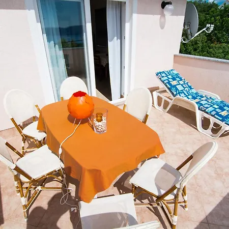 Apartment Ruzica Pinezići
