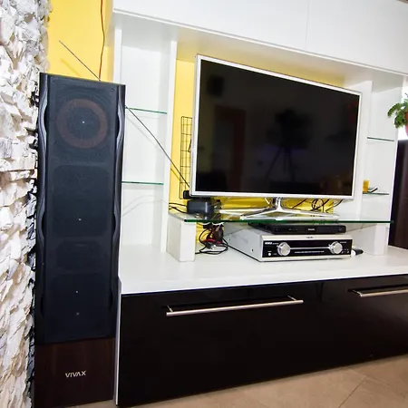 Apartment Ruzica *