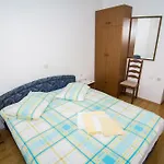 Ruzica * Pinezići